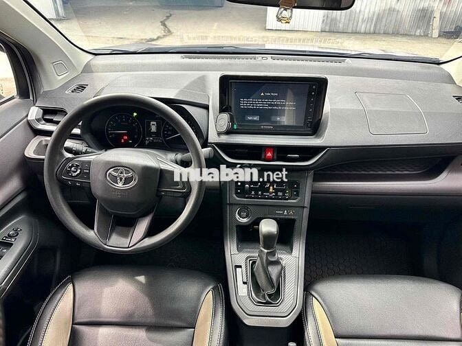 Toyota Avanza Premio 2023 CVT - 83000 km
