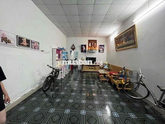 nhà sau lưng bệnh viện thánh tâm tôi bán về quê