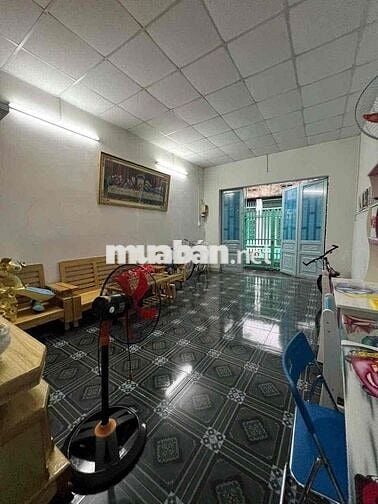 nhà sau lưng bệnh viện thánh tâm tôi bán về quê