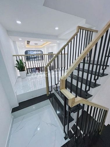 Ngã Tư Hàng Xanh Bình Thạnh 3Tầng Đúc Không Lộ Giới Hẻm 4m 45m2 6.xTỷ