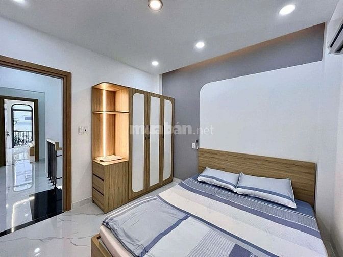 Ngã Tư Hàng Xanh Bình Thạnh 3Tầng Đúc Không Lộ Giới Hẻm 4m 45m2 6.xTỷ