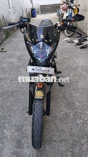 Suzuki Raider Đen cam