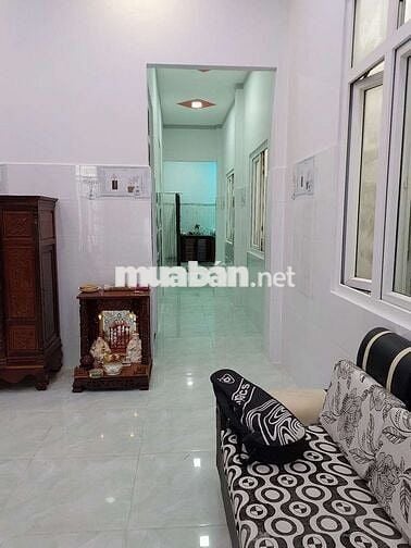 Bán nhà sổ hồng riêng.dt 100m2 công nhận đủ