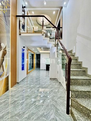 Bán nhà sát mặt tiền đẹp lung linh Thích Quảng Đức p5 Phú Nhuận 