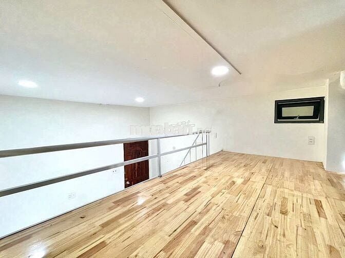 PHÒNG ĐẸP THOÁNG ÂU CƠ GẦN LẠC LONG QUÂN CHỈ 4 TRIỆU FULL TIỆN NGHI