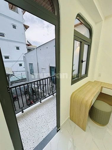 Ngã Tư Hàng Xanh Bình Thạnh 3Tầng Đúc Không Lộ Giới Hẻm 4m 45m2 6.xTỷ