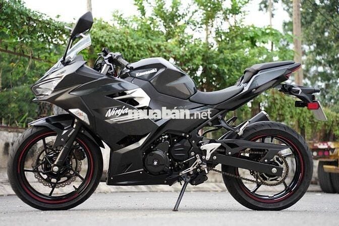 💕☺️ KAWASAKI NINJA 400 2023 ODO9K 1 CHỦ , SIU RẺ