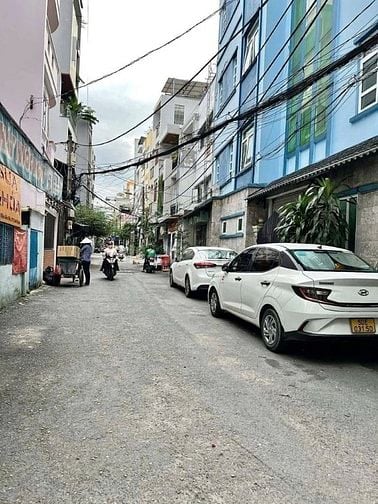 Ngã Tư Hàng Xanh Bình Thạnh 3Tầng Đúc Không Lộ Giới Hẻm 4m 45m2 6.xTỷ