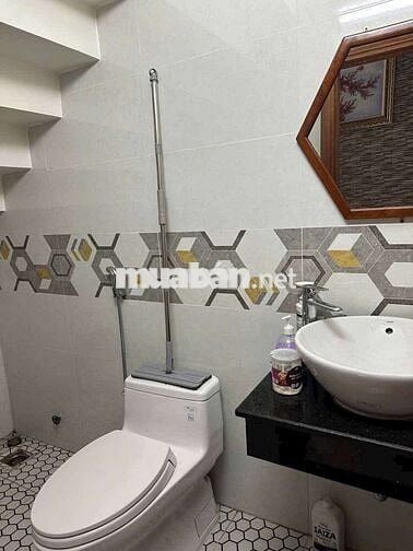 VỊ TRÍ CỰC ĐẸP - NHÀ 2 LẦU KDC 148 ĐƯỜNG 3/2