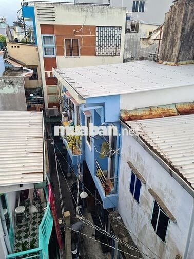 Phòng 14m2 Đoàn Văn Bơ, quận 4