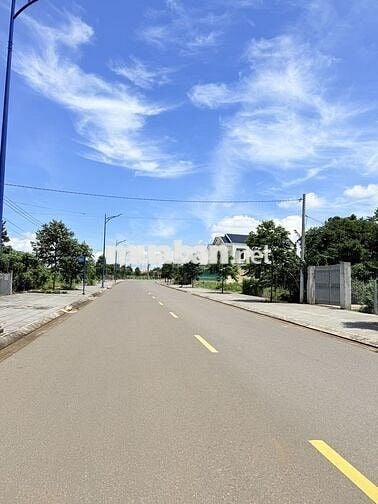 ĐẤT MẶT TIỀN KINH DOANH BUÔN BÁN TẠI THỊ TRẤN ĐẤT ĐỎ, BRVT CẦN BÁN