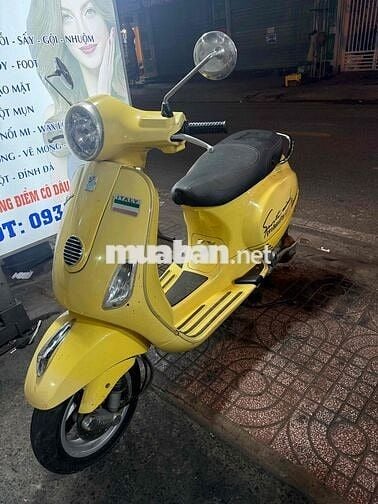 Piaggio Vespa màu Vàng BSTP