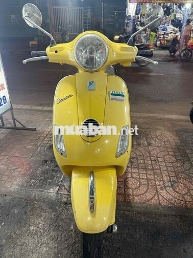 Piaggio Vespa màu Vàng BSTP