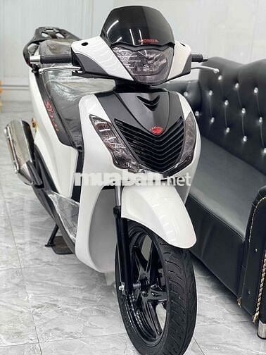 Honda SH150 2014 Độ Full Ý Trắng