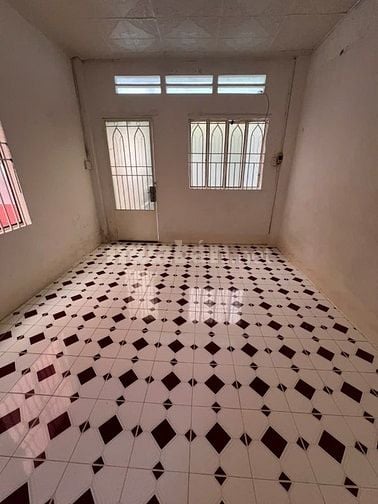 Nhà hẻm 4m – Ba Tháng Hai, Quận 10. DT đất 50m. (3,5m x 13,5m)  6.X tỷ