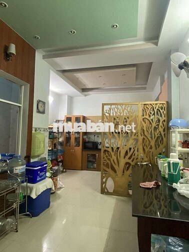 MẶT TIỀN ĐƯỜNG 20 MÉT GẦN TRƯỜNG HỌC VÀ ỦY BAN PHƯỜNG