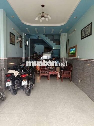 MẶT TIỀN ĐƯỜNG CÁCH MẠNG KHU DÂN CƯ HIỆN HỮU TIỆN LỢI CHO MỌI THỨ