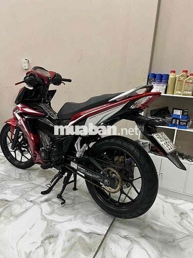 cần bán xe whiner 2017 xe nguyên rin