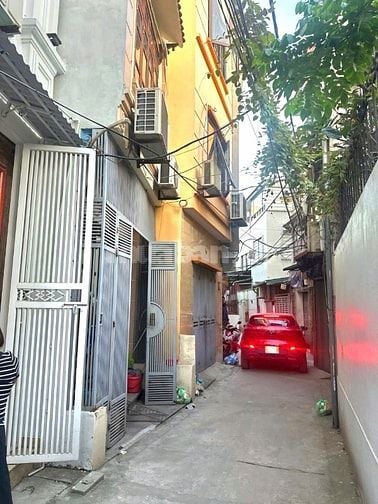 QUÁ HIẾM! NHỈNH 8 TỶ PHỐ TRẠM, NHÀ DÂN XÂY 5 TẦNG, Ô TÔ QUA NHÀ, FULL 