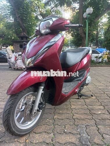 Honda Lead 2021 màu đỏ, xe đẹp, cốp rộng, mới 90%