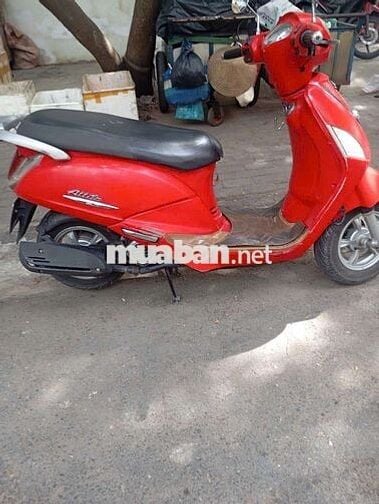 Nhà nhỏ bán bớt xe Elizabeth Fi máy êm TGDD