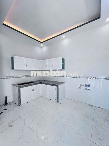 Nhà mới ngay góc, đường oto 2wc2pn 32m2 ,ngã 3 giòng, 650tr hổ trợ vay