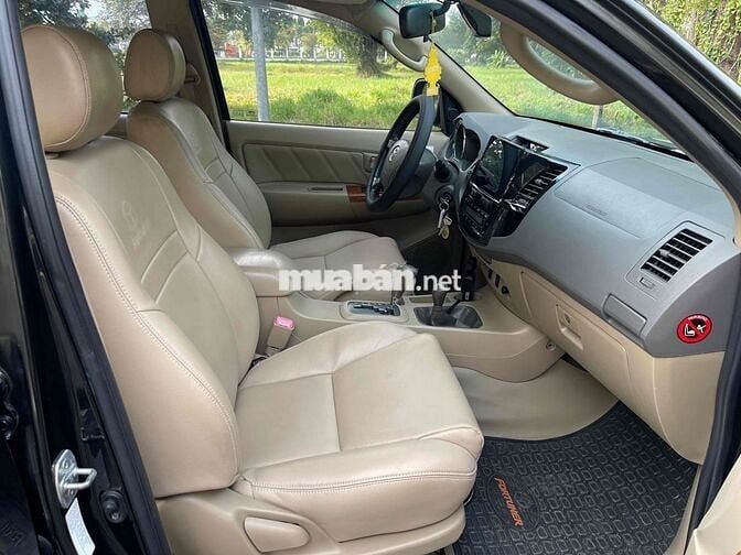 Toyota Fortuner 2011 2 Cầu Máy Xăng Bao Sang Tên