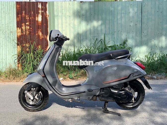 Piaggio Vespa Primavera 2015 Xám Lambo