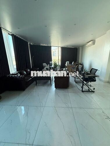 Bán nhà mặt phố Phạm Văn Đồng - mặt tiền 7m - 5.5 tầng thang máy