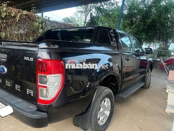 Ford Ranger XLS 2016 Tự động 100000 km Đen
