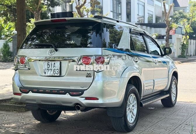 Fortuner 2013 2.7V 4x4 AT - 50k km siêu phẩm 1 chủ