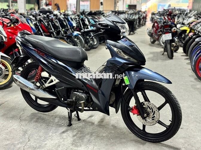 XE MÁYTHANH TÙNG_WAVE RSX FI XANH ĐÁ VÀNH ĐÚC