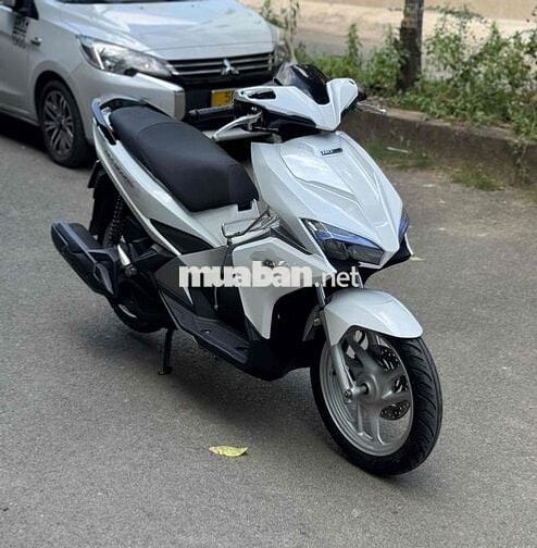 Honda Air Blade 125 moden 2018 Trắng khoá smkey
