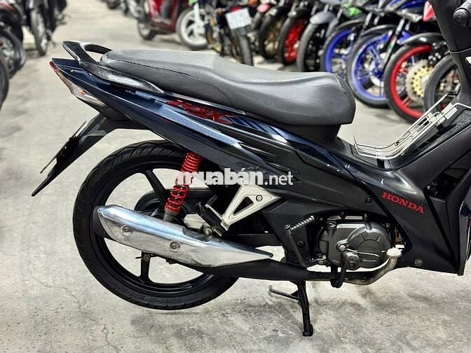 XE MÁYTHANH TÙNG_WAVE RSX FI XANH ĐÁ VÀNH ĐÚC