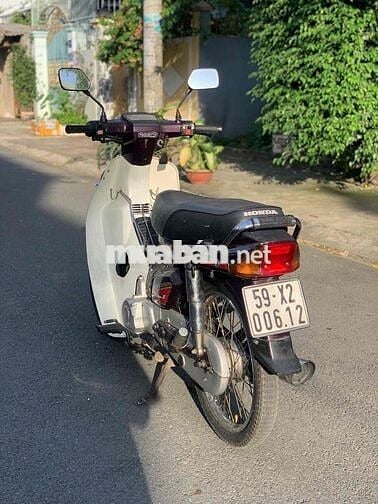 Honda Dream thái 1997 zin nguyên chiếc mới 90%