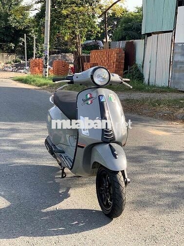 Piaggio Vespa Primavera 2015 Xám Lambo