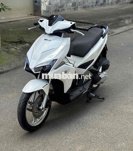 Honda Air Blade 125 moden 2018 Trắng khoá smkey