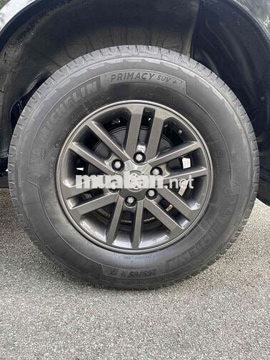 Toyota Fortuner 2011 2 Cầu Máy Xăng Bao Sang Tên