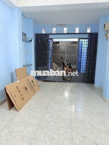 Cho thuê nhà ngay ngã tư Phú Nhuận , Hoàng Văn Thụ