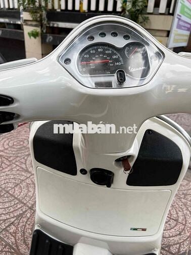 Piaggio Vespa GTS Super 125 i.e. 2016 Trắng