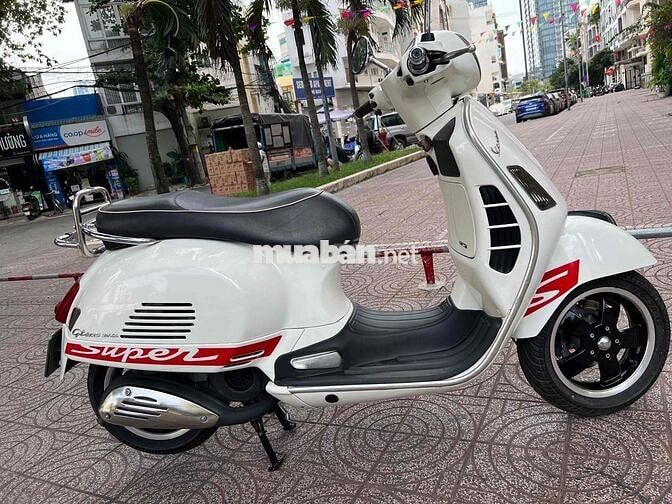 Piaggio Vespa GTS Super 125 i.e. 2016 Trắng