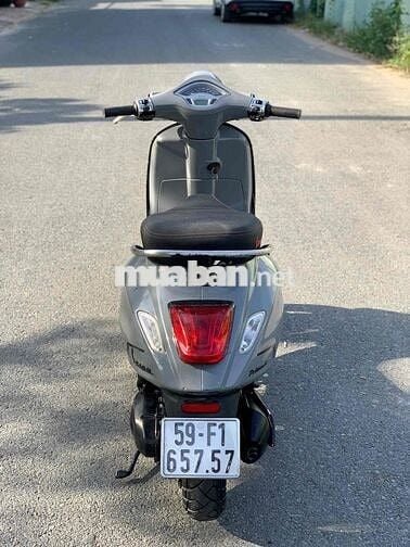 Piaggio Vespa Primavera 2015 Xám Lambo