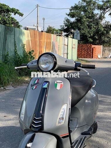 Piaggio Vespa Primavera 2015 Xám Lambo