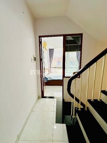 Bán nhà 408/6/15A Chu Văn An P12 BT chính chủ