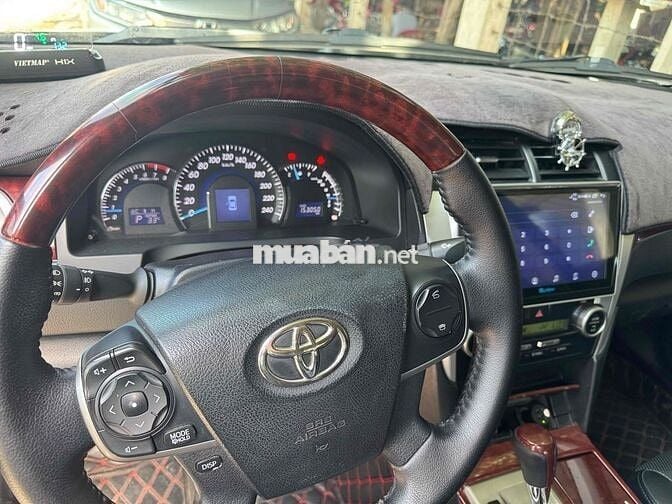 Toyota Camry 2013 2.5Q - 150 km