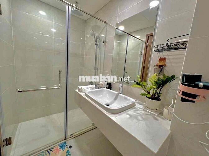 Em cần cho thuê Eco Green 2PN-2WC view đông nam giá 15 triệu NT đẹp