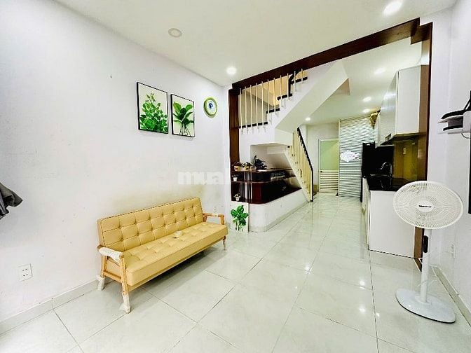 Bán nhà 408/6/15A Chu Văn An P12 BT chính chủ