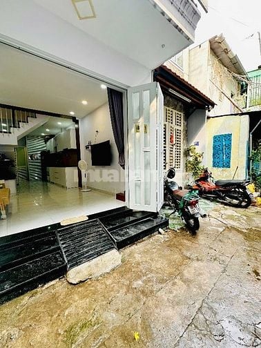 Bán nhà 408/6/15A Chu Văn An P12 BT chính chủ