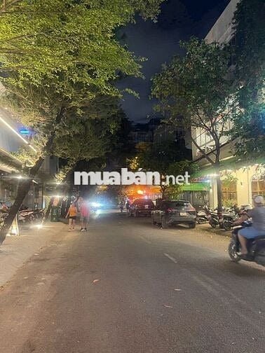 Chính chủ bán nhà mặt tiền bàu cát 2 mới đẹp