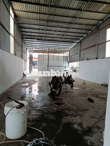 🍒Cho thuê nhà cấp 4 MT 1076 Nguyễn Văn Tạo NB*Dt 7x40*3pn* Giá 14tr